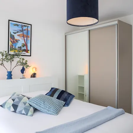 La Balagne , Bord De Mer, Grande Terrasse, Sant'ambroggio * Lumio (Corsica)