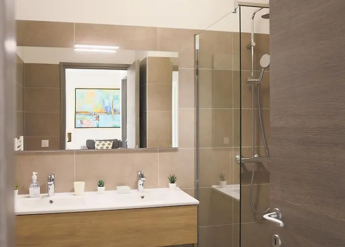 La Balagne , Bord De Mer, Grande Terrasse, Sant'ambroggio *