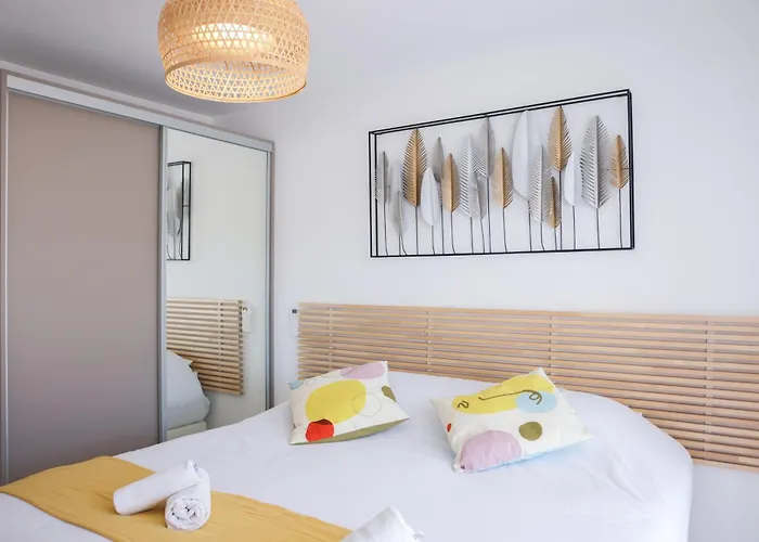 La Balagne , Bord De Mer, Grande Terrasse, Sant'ambroggio * Lumio (Corsica)